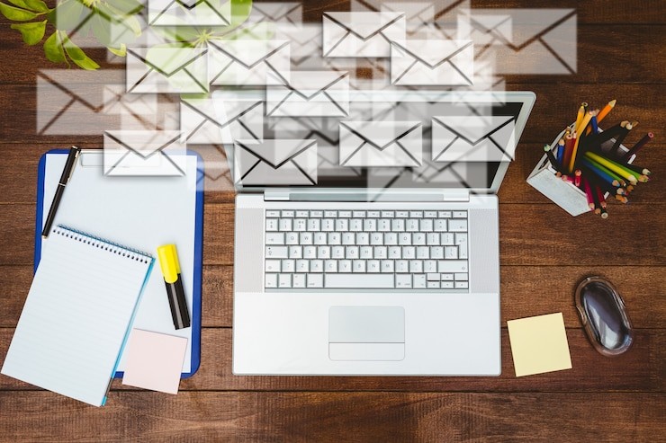 Why Outlook and Gmail aren't good for email marketing